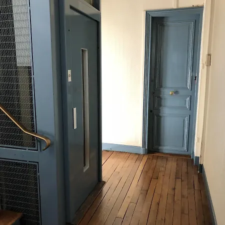 Sunbathed 1br Apt Near Sacre-coeur *