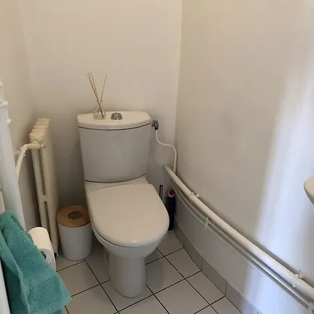 Sunbathed 1br Apt Near Sacre-coeur